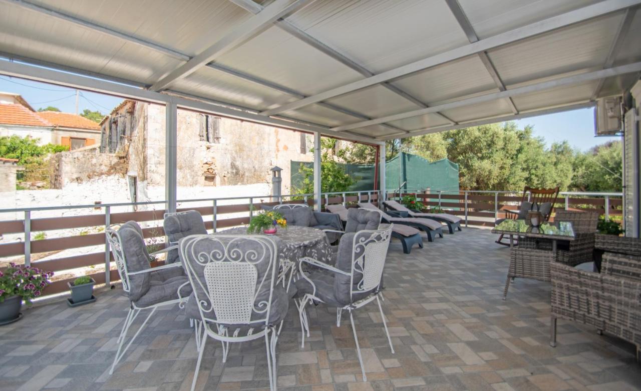 Sohoro Forest Hill Apartment By "Elite" Kampi  Exterior photo
